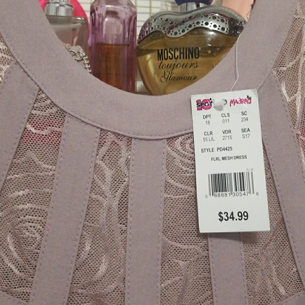 Dress - Picture 2 of 3